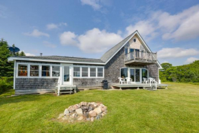Shorefront House with Views, 14 Mi to Acadia NP